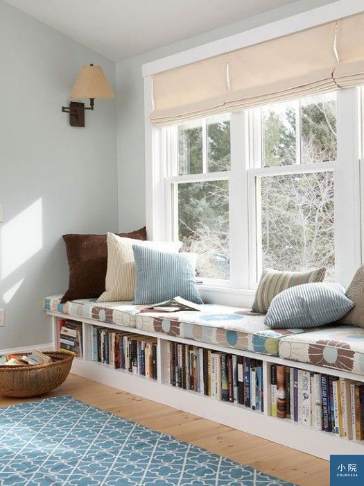 底下兼當書櫃,也不錯。 圖來來源:Article from Better Homes and Gardens