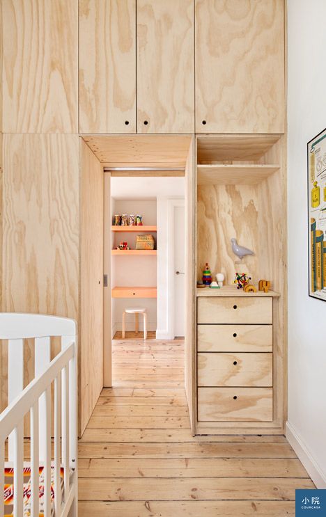 Flinders-Lane-Apartment-by-Clare-Cousins-Architects_dezeen_6