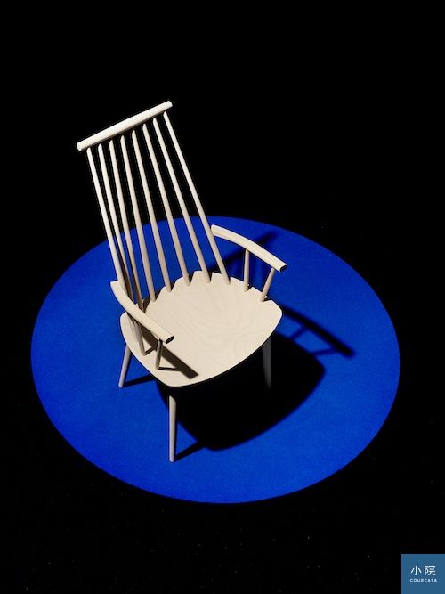 J110 Chair nature catalogue