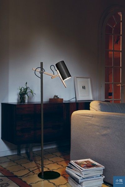 Scantling-floor-P40-in-black1-402x602