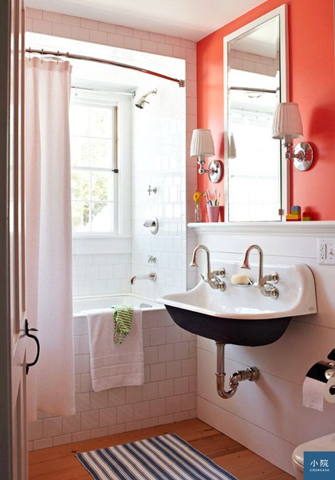 Traditional-Home-Bathroom